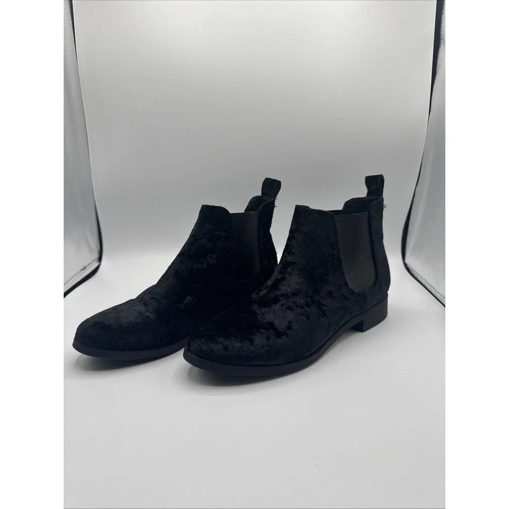 TOMS Ella Chelsea Booties Black Velvet Casual‎ Boots 10011311 Size 7.5
